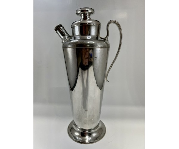 Large 1927 Meridan International Silver Company Cocktail Shaker